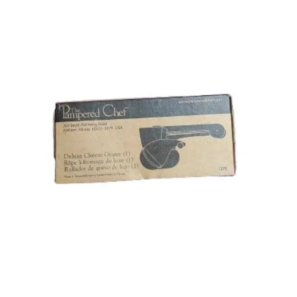 Pampered Chef Deluxe Cheese Grater NWT - Picture 1 of 2